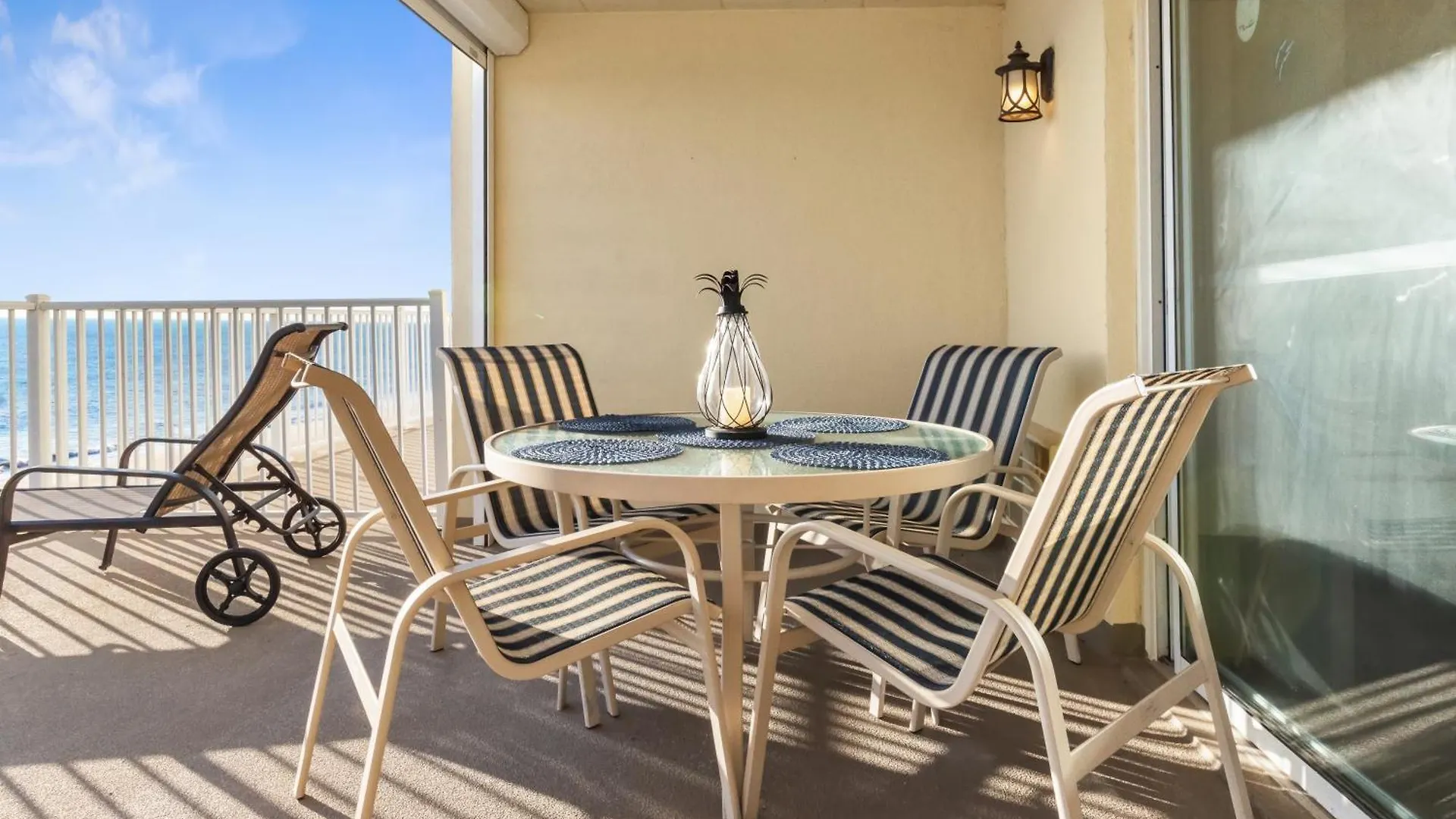 Calypso 2-Bedroom Condo With Ocean Views & Pool Access Ocean City Beachfront Escape Holiday home